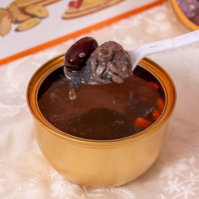 acheter Soupe de poulet nutritive et saine Essence de ginseng bonne pour les hommes et les femmes améliore l'immunité Herbal tonic fabrication en ligne