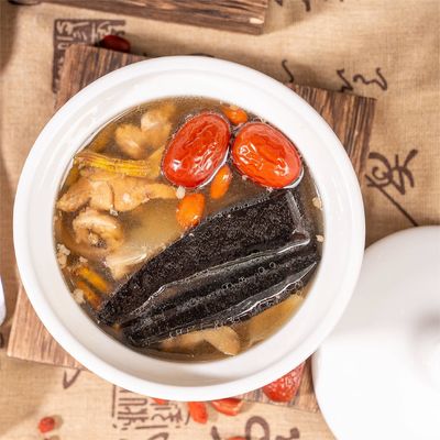 Bon prix Reishi à base de plantes et soupe de poulet à base de dendrobium à ébullition lente   Un remède naturel pour la force, l'énergie et le soutien immunitaire dans chaque bol en ligne