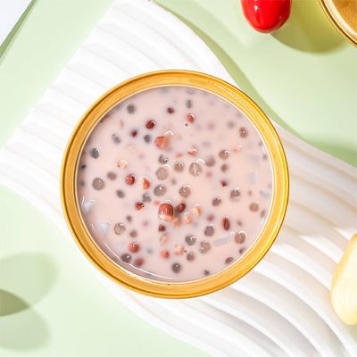 Bon prix Le sago aux haricots rouges avec du lait, sucré et nourrissant, mangez des repas légers, un dessert incontournable à Hong Kong en été en ligne