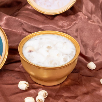 Bon prix Dessert traditionnel chinois à base de yams et de sagos Super-aliment prêt à l'emploi moderne sans additifs Goût naturel Fournisseur de desserts OEM en ligne