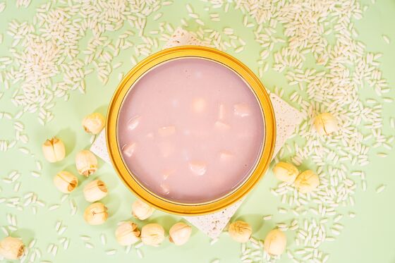 Bon prix Certifié par la FDA Faible teneur en sucre Pas d'additifs Taro Paste Soupe de graines de lotus Portion unique Convient Dessert nutritif pour le bien-être en ligne